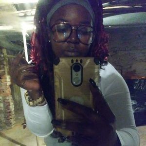 Meet your Posher, Sharron